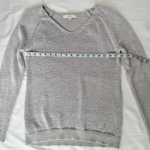 Loft Womens V-neck Ramie Cotton Blend Lightweight Gray Sweater Size M EUC - Picture 8 of 8